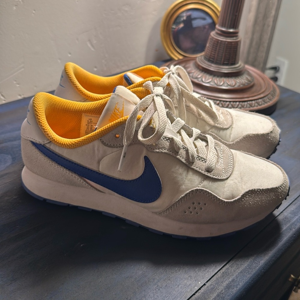 Nike Jungen Nike Md Valiant Sneaker 5.5m